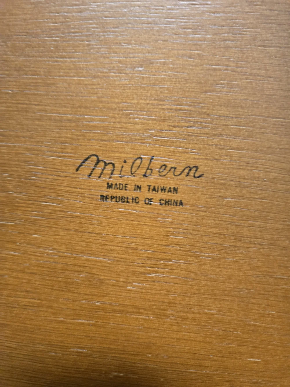Milbern MCM Fold-Away Wooden Server